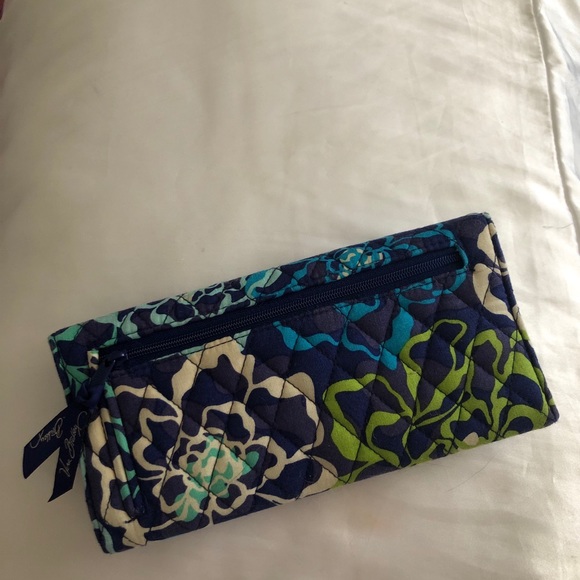Vera Bradley Wallet - Picture 2 of 3
